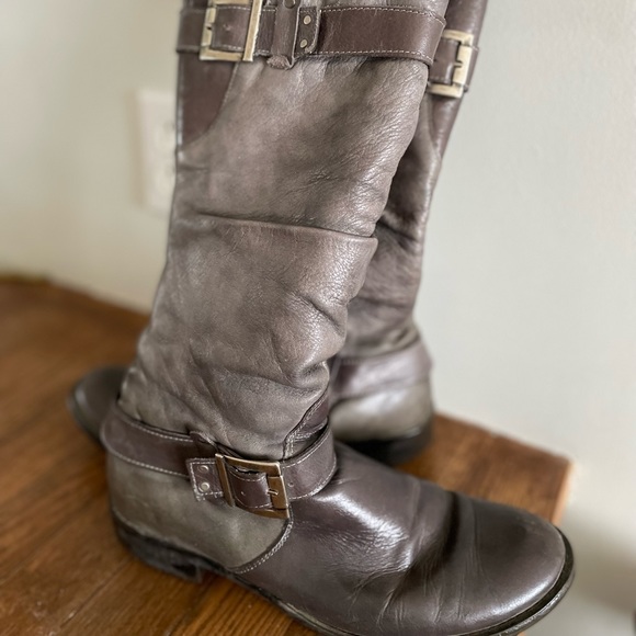 Italian grey leather boots - Picture 1 of 4
